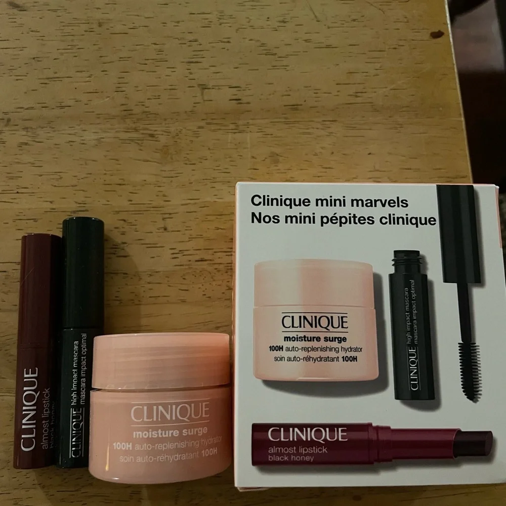 Clinique Mini Marvels Set of mascara, lip color, moisturizer